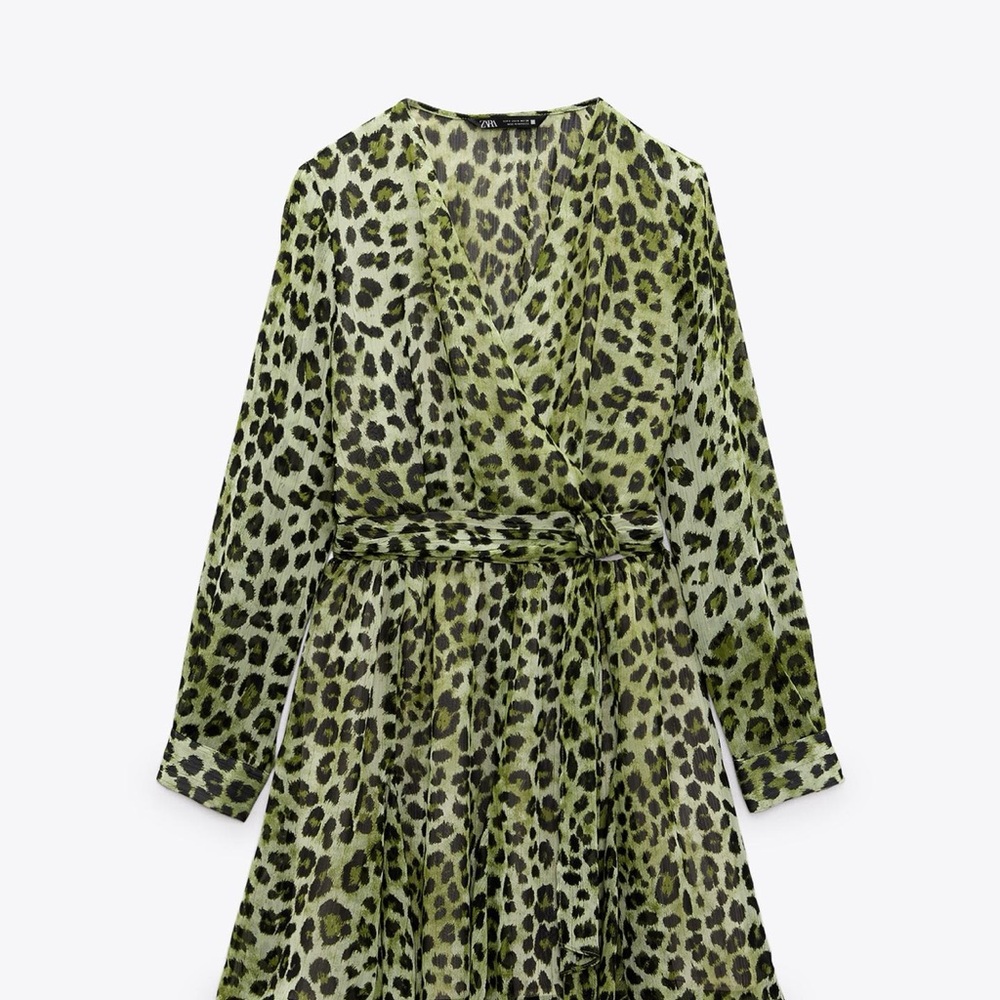 Zara Green Sundress with Long Bishop Sleeves and V-Neck
